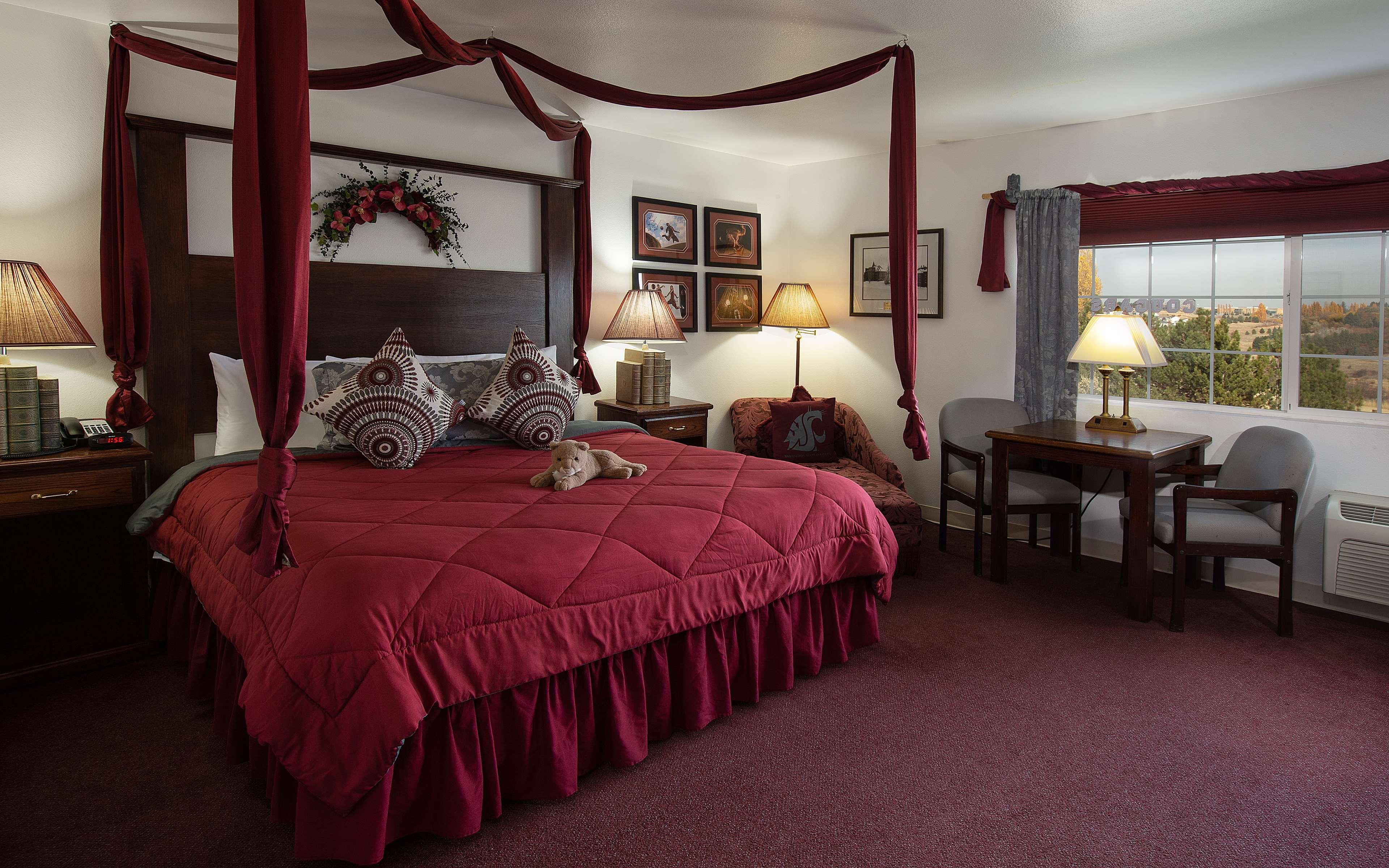 Coast Hilltop Inn Pullman Buitenkant foto