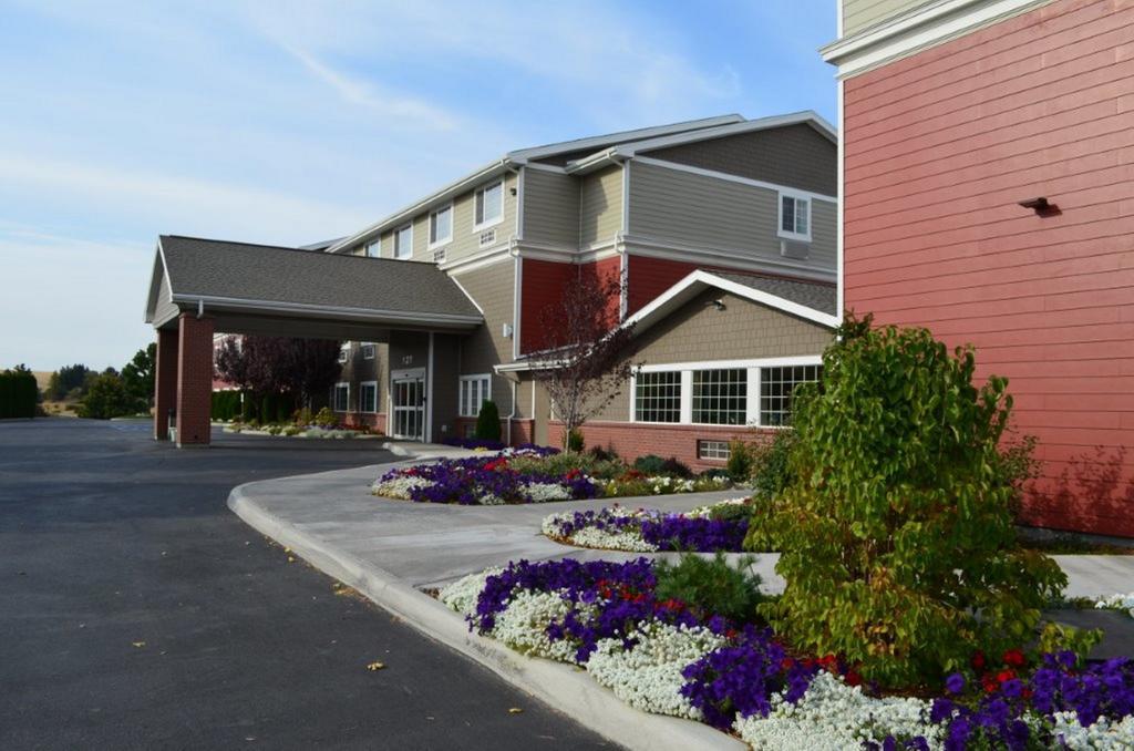 Coast Hilltop Inn Pullman Buitenkant foto